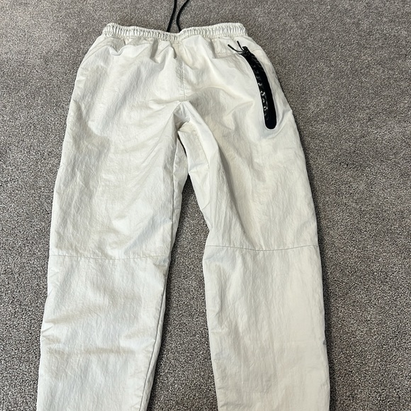 Nike sportswear tech easentials pants - Picture 6 of 6